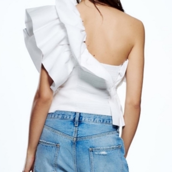 Zara Tops Nwt Zara Poplin Top With Ruffles Size L Poshmark